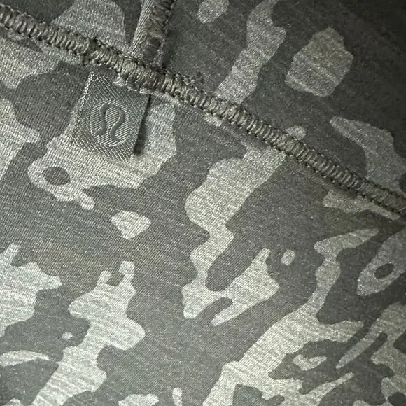 Lululemon Power Pivot Gray Camo Tank Top - Picture 5 of 10